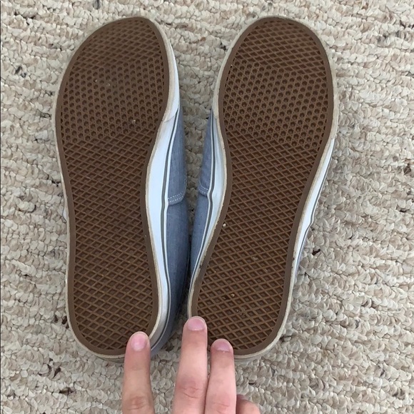 Vans - Picture 3 of 5